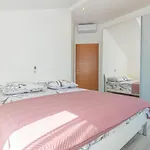 Maria With Outdoor Pool - Five Bedroom With Outdoor Pool Vila Drnis
