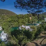 Vila Maria With Outdoor Pool - Five Bedroom With Outdoor Pool Drnis