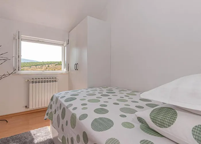 Villa Maria With Outdoor Pool - Five Bedroom With Outdoor Pool