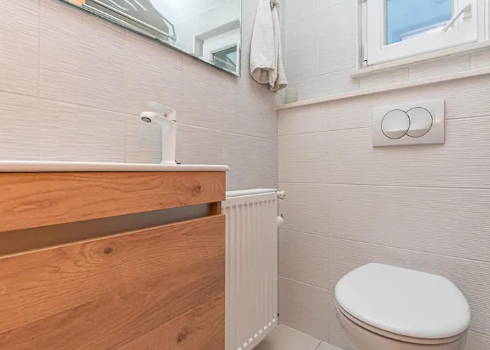 Villa Maria With Outdoor Pool - Five Bedroom With Outdoor Pool